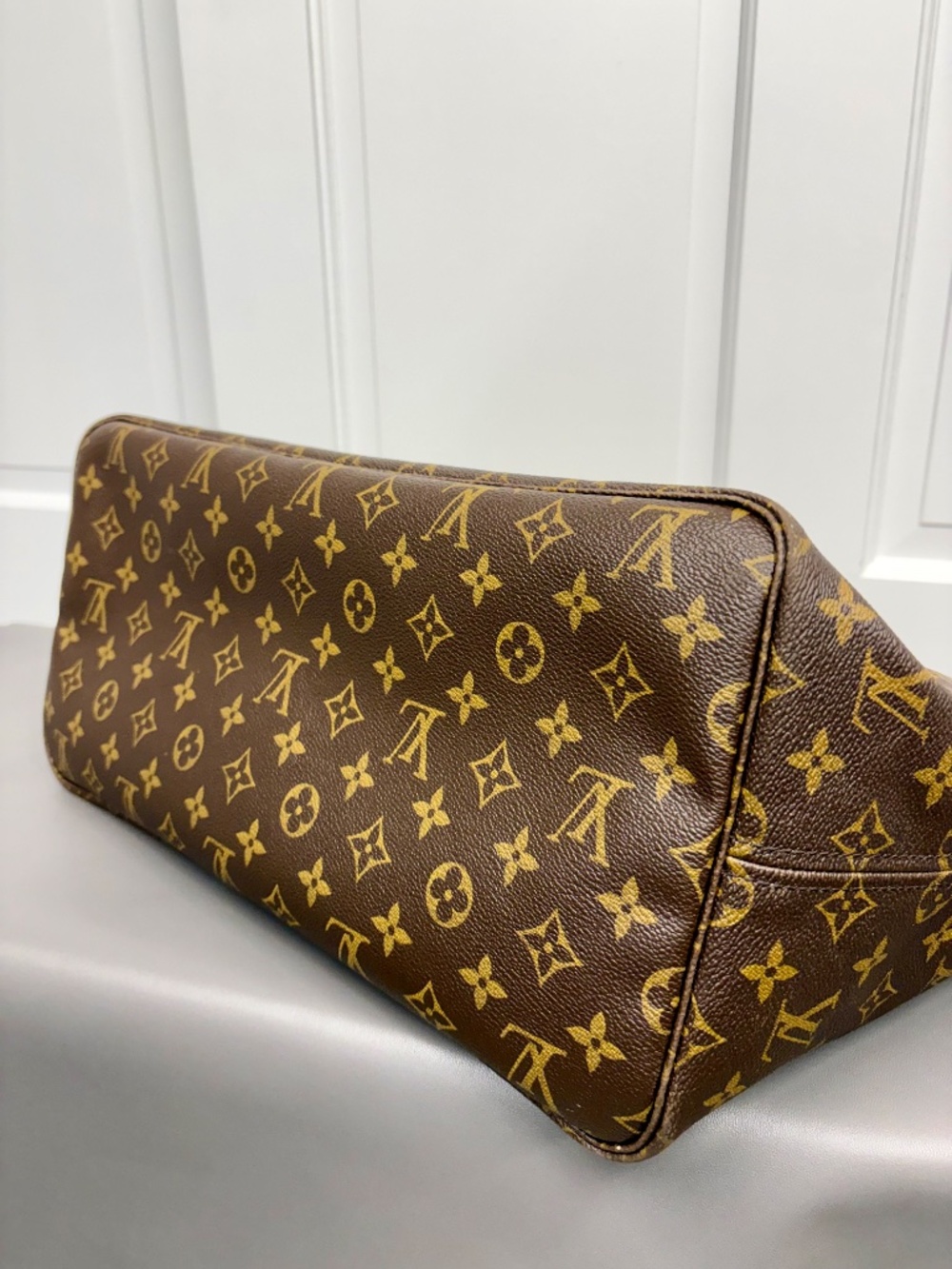 Louis Vuitton Monogram Neverfull GM - Picture 6 of 14
